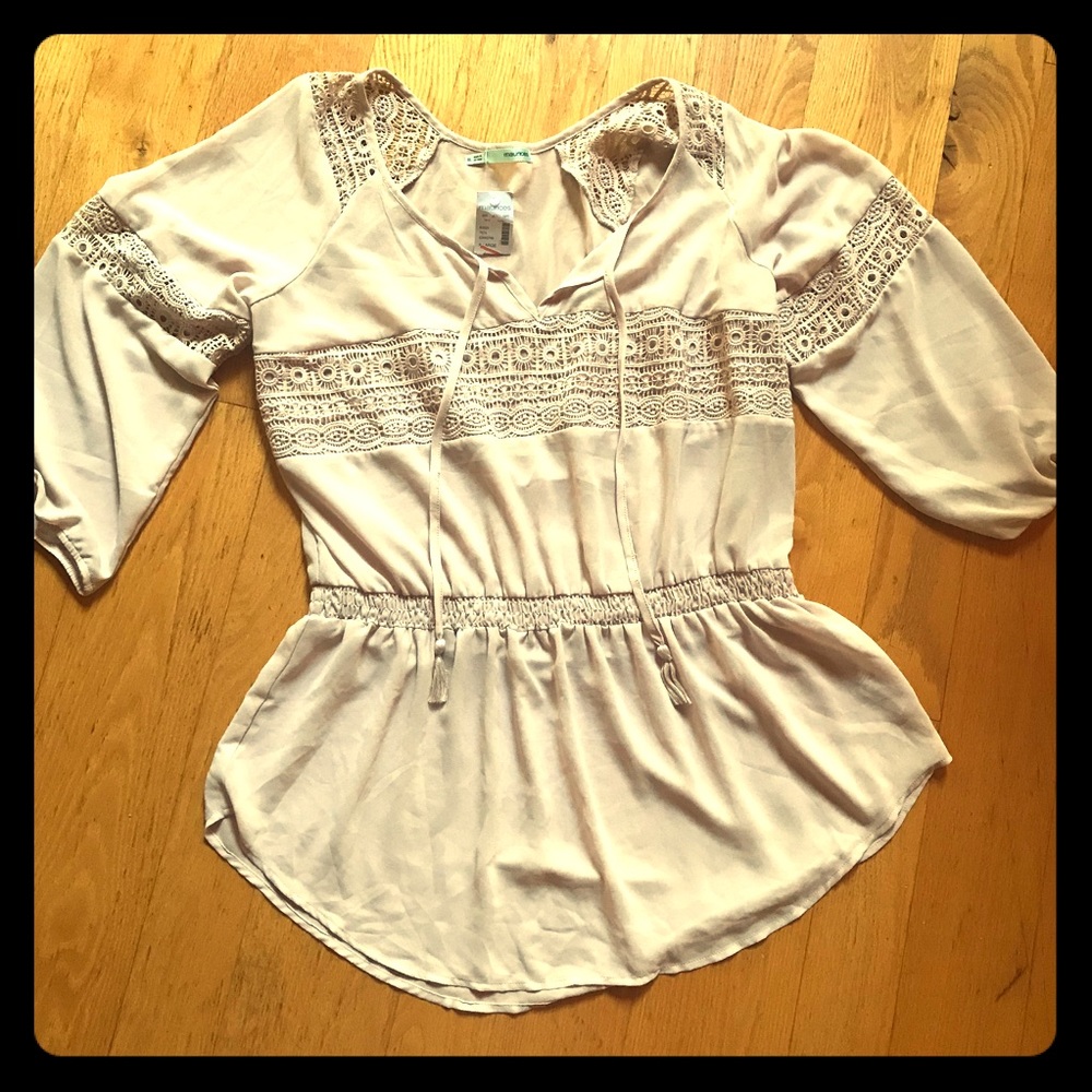 Maurices Blush pink peasant top
